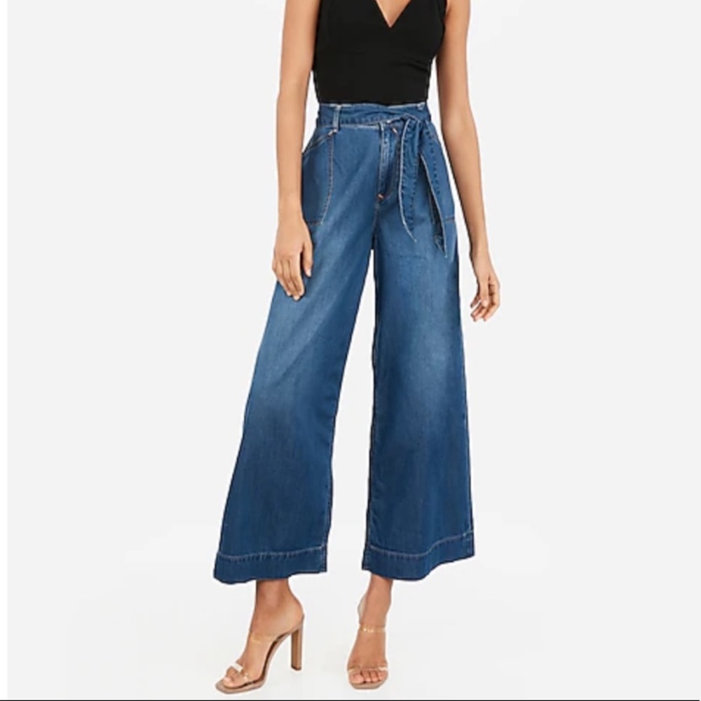 Express crop high rise high waist wide leg Jean size 12